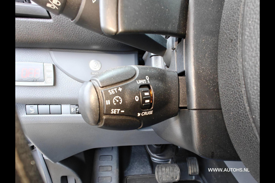 Citroën Jumpy 2.0 BlueHDI 180 PK AUTOMAAT , 1e Eig Ex overheid. Euro 6 , lengte 2 , honden inrichting ,