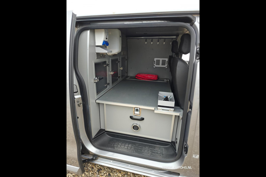 Citroën Jumpy 2.0 BlueHDI 180 PK AUTOMAAT , 1e Eig Ex overheid. Euro 6 , lengte 2 , honden inrichting ,
