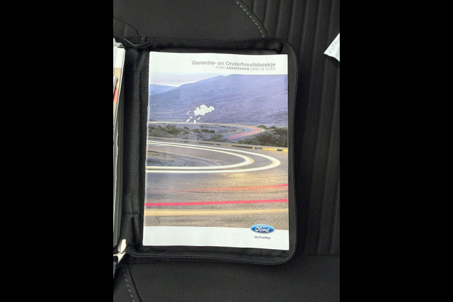 Ford FOCUS Wagon 1.5 Ecoboost Titanium 150pk 17 inch Velgen | Wegklapbare haak | Stoelverwarming | Navigatie | SYNC 3 | Voorruit verwarming | Cruise control