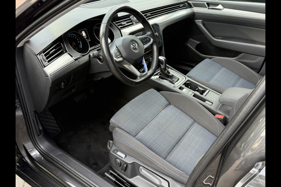 Volkswagen Passat Variant 1.4 TSI PHEV GTE Business | Panoramadak | Stoelmassage | Apple Carplay | Trekhaak