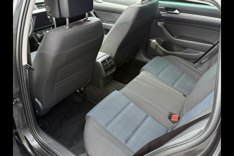 Volkswagen Passat Variant 1.4 TSI PHEV GTE Business | Panoramadak | Stoelmassage | Apple Carplay | Trekhaak