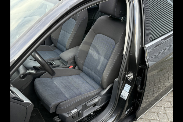 Volkswagen Passat Variant 1.4 TSI PHEV GTE Business | Panoramadak | Stoelmassage | Apple Carplay | Trekhaak