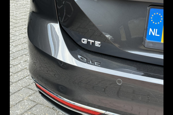 Volkswagen Passat Variant 1.4 TSI PHEV GTE Business | Panoramadak | Stoelmassage | Apple Carplay | Trekhaak