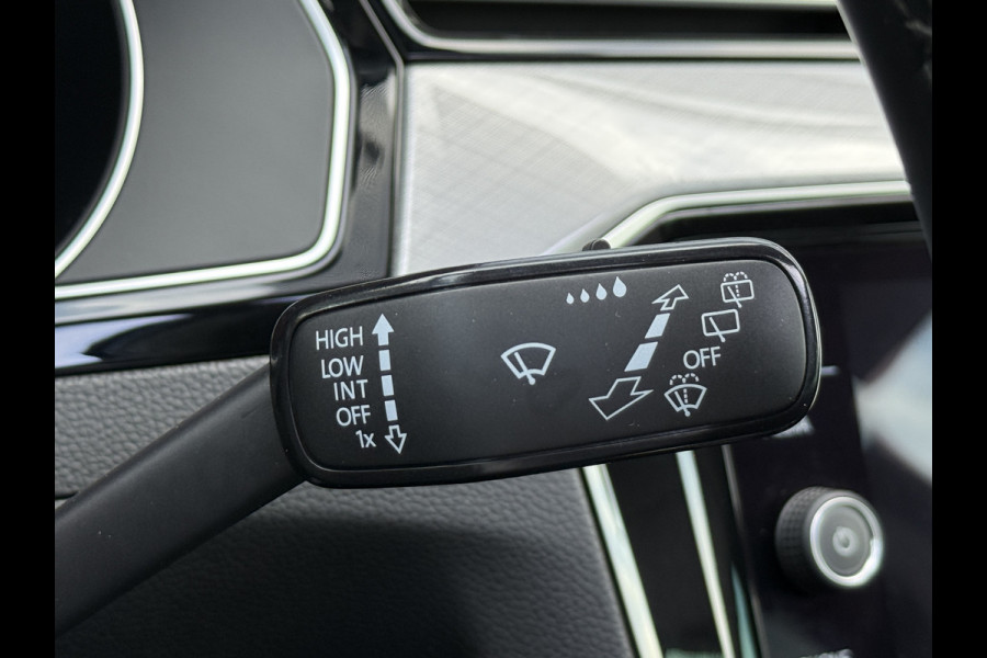 Volkswagen Passat Variant 1.4 TSI PHEV GTE Business | Panoramadak | Stoelmassage | Apple Carplay | Trekhaak