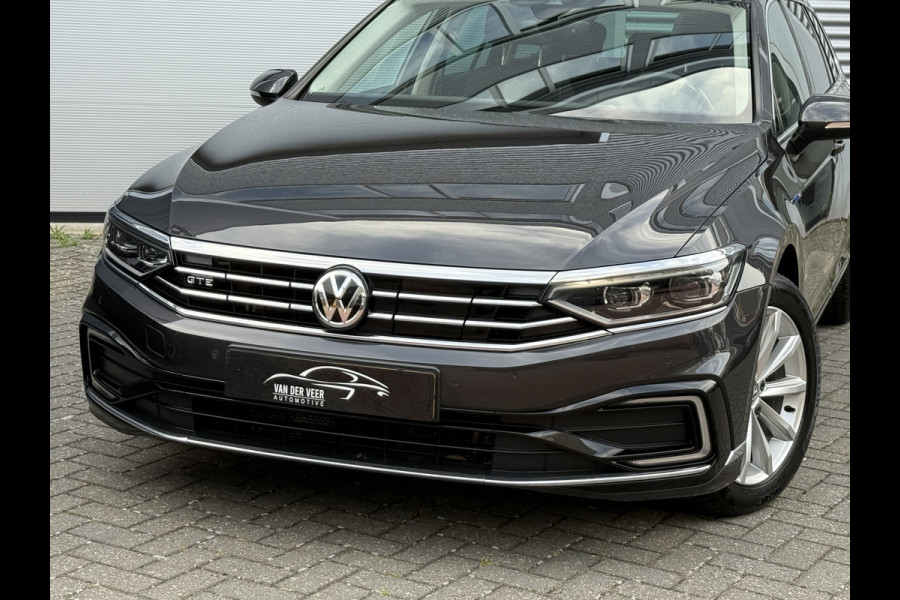 Volkswagen Passat Variant 1.4 TSI PHEV GTE Business | Panoramadak | Stoelmassage | Apple Carplay | Trekhaak