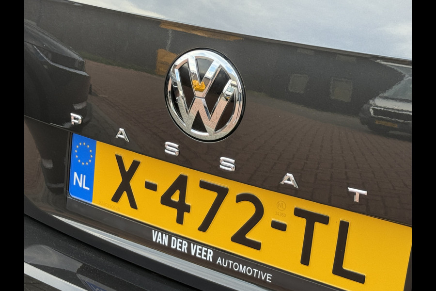 Volkswagen Passat Variant 1.4 TSI PHEV GTE Business | Panoramadak | Stoelmassage | Apple Carplay | Trekhaak