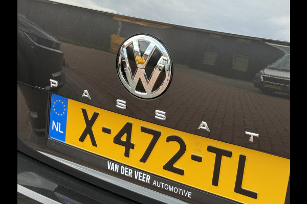 Volkswagen Passat Variant 1.4 TSI PHEV GTE Business | Panoramadak | Stoelmassage | Apple Carplay | Trekhaak