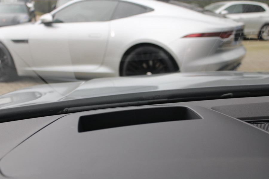 Volkswagen Golf 1.5 eTSI R-Line| Pano | HUD | HK | IQ | Elek trekhaak