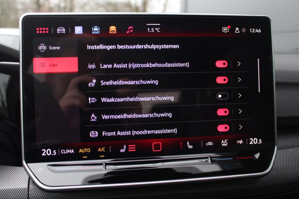 Volkswagen Golf 1.5 eTSI R-Line| Pano | HUD | HK | IQ | Elek trekhaak