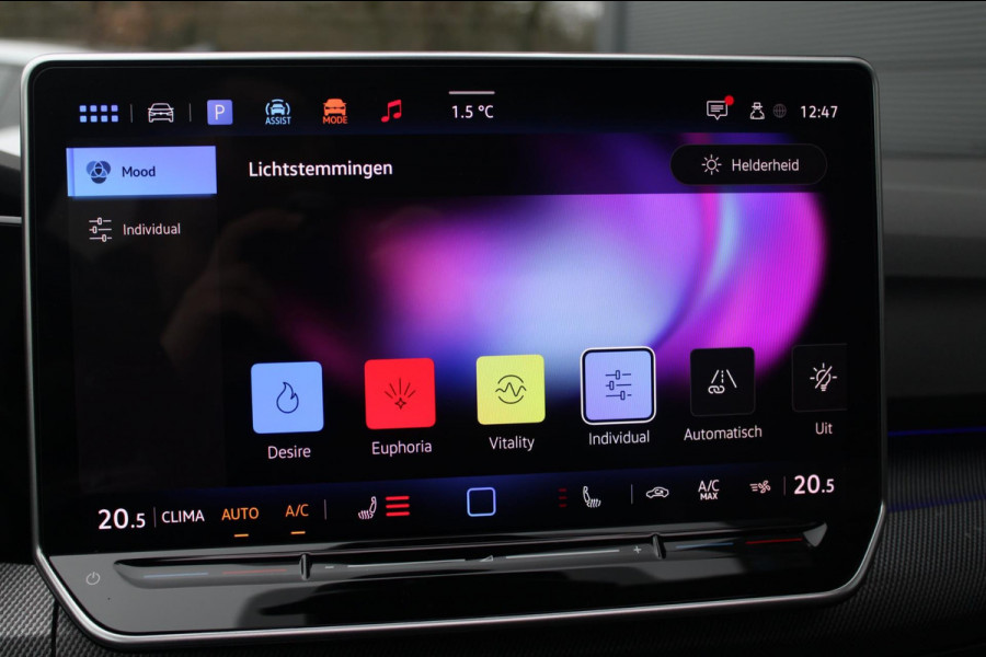 Volkswagen Golf 1.5 eTSI R-Line| Pano | HUD | HK | IQ | Elek trekhaak