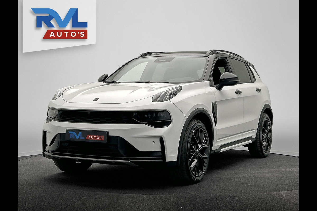 Lynk & Co 01 1.5 More Leder| Pano/dak | Stoel+Stuurwielverwarming | Keyless