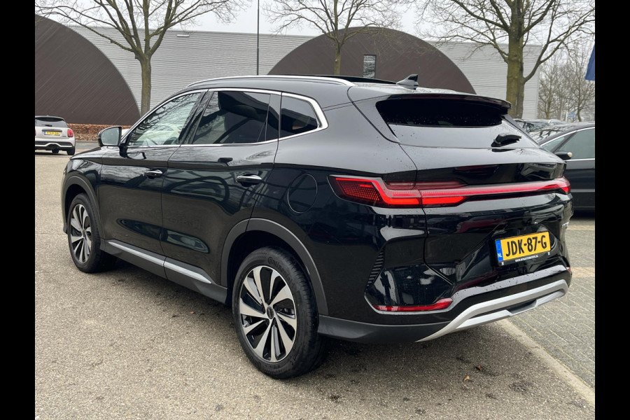 BYD SEAL U 1.5 DM-i FWD Comfort 26,6kWh VAN: €41.900,- VOOR: €35.330,- UW EINDEJAARSVOORDEEL: €6.570,- | UNIEK IN NL! tot 125km electrisch rijbereik | 6 jaar volledige BYD GARANTIE