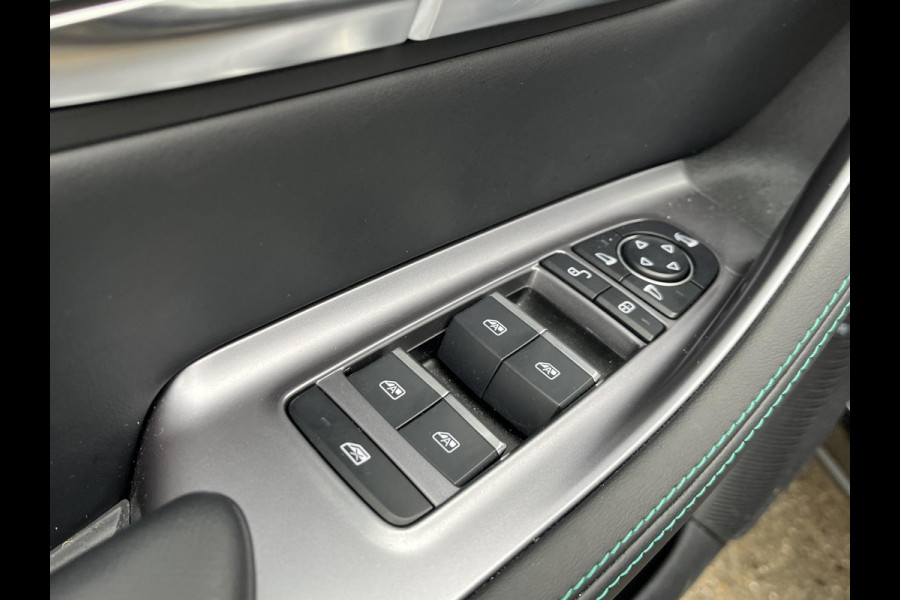 BYD SEAL U 1.5 DM-i FWD Comfort 26,6kWh VAN: €41.900,- VOOR: €35.330,- UW EINDEJAARSVOORDEEL: €6.570,- | UNIEK IN NL! tot 125km electrisch rijbereik | 6 jaar volledige BYD GARANTIE