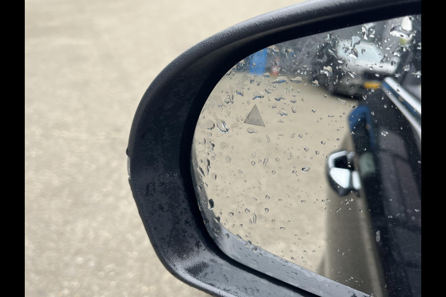 BYD SEAL U 1.5 DM-i FWD Comfort 26,6kWh VAN: €41.900,- VOOR: €35.330,- UW EINDEJAARSVOORDEEL: €6.570,- | UNIEK IN NL! tot 125km electrisch rijbereik | 6 jaar volledige BYD GARANTIE