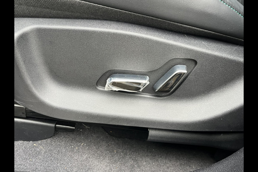 BYD SEAL U 1.5 DM-i FWD Comfort 26,6kWh VAN: €41.900,- VOOR: €35.330,- UW EINDEJAARSVOORDEEL: €6.570,- | UNIEK IN NL! tot 125km electrisch rijbereik | 6 jaar volledige BYD GARANTIE