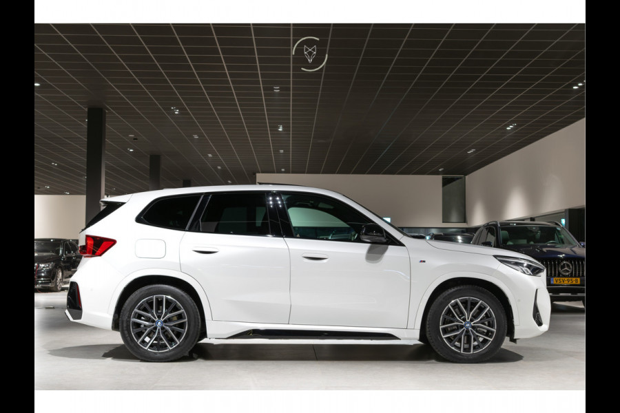 BMW iX1 xDrive30 M-sport Launch Edition 67 kWh H/K|Pano|Massage|Incl. BTW