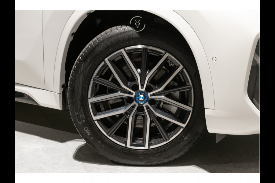 BMW iX1 xDrive30 M-sport Launch Edition 67 kWh H/K|Pano|Massage|Incl. BTW