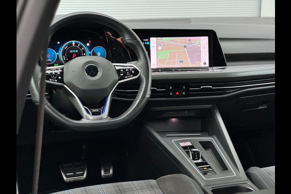 Volkswagen Golf 1.4 eHybrid GTE Pano/HuD/Camera/Matrix