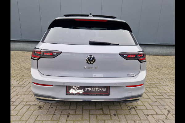 Volkswagen Golf 8.5 1.5 eHybrid 50 Edition /Panoramadak /Winterpakket