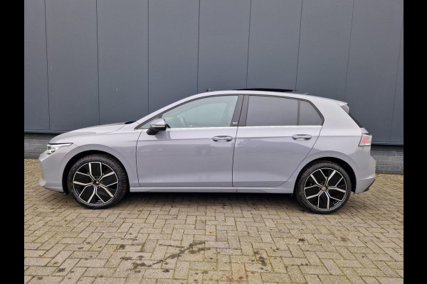 Volkswagen Golf 8.5 1.5 eHybrid 50 Edition /Panoramadak /Winterpakket