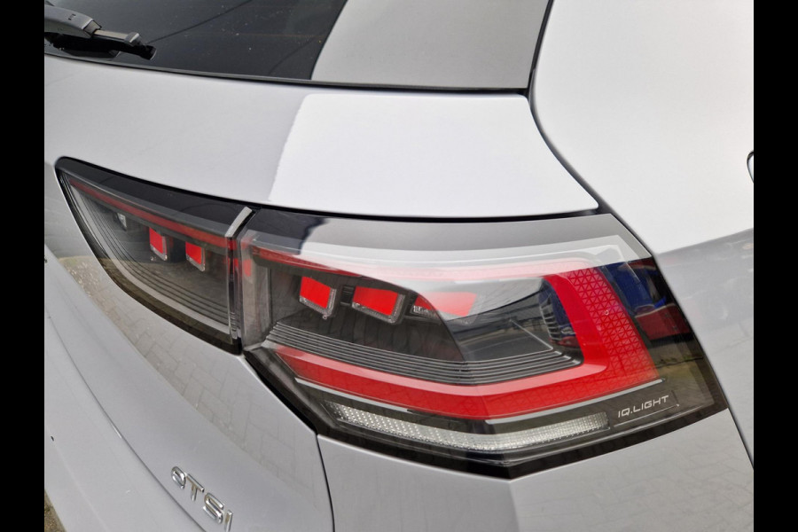 Volkswagen Golf 8.5 1.5 eHybrid 50 Edition /Panoramadak /Winterpakket