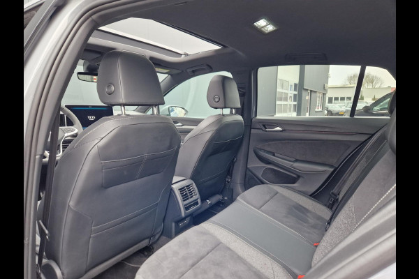 Volkswagen Golf 8.5 1.5 eHybrid 50 Edition /Panoramadak /Winterpakket