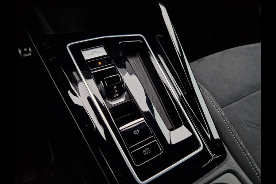 Volkswagen Golf 8.5 1.5 eHybrid 50 Edition /Panoramadak /Winterpakket