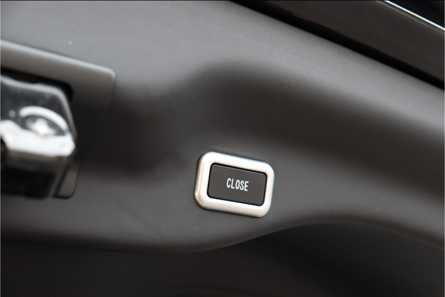 Ferrari GTC4 Lusso Turbo 3.9 V8 **APPROVED/Lift/360 camera/Pano/Ceramic/Carplay/20**