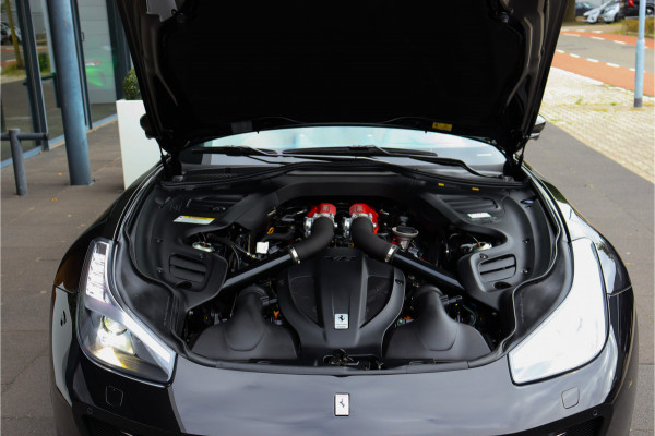Ferrari GTC4 Lusso Turbo 3.9 V8 **APPROVED/Lift/360 camera/Pano/Ceramic/Carplay/20**