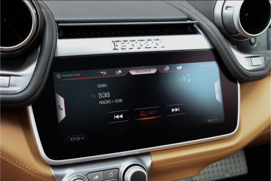 Ferrari GTC4 Lusso Turbo 3.9 V8 **APPROVED/Lift/360 camera/Pano/Ceramic/Carplay/20**