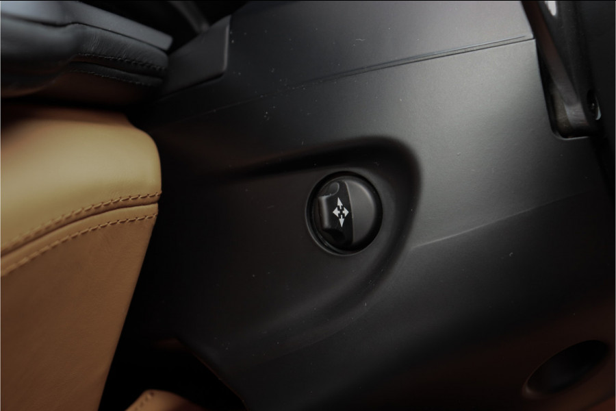 Ferrari GTC4 Lusso Turbo 3.9 V8 **APPROVED/Lift/360 camera/Pano/Ceramic/Carplay/20**