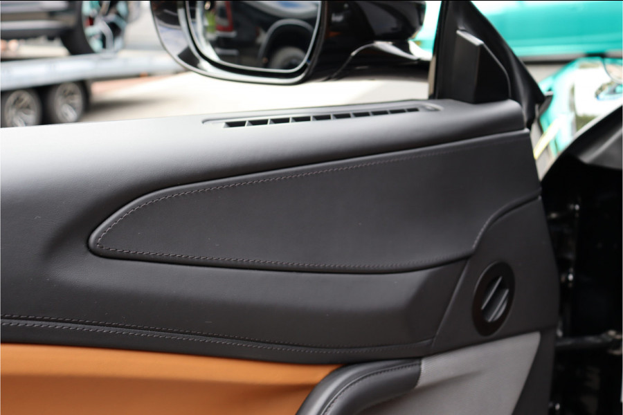 Ferrari GTC4 Lusso Turbo 3.9 V8 **APPROVED/Lift/360 camera/Pano/Ceramic/Carplay/20**