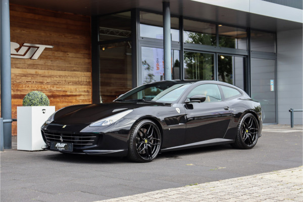 Ferrari GTC4 Lusso Turbo 3.9 V8 **APPROVED/Lift/360 camera/Pano/Ceramic/Carplay/20**