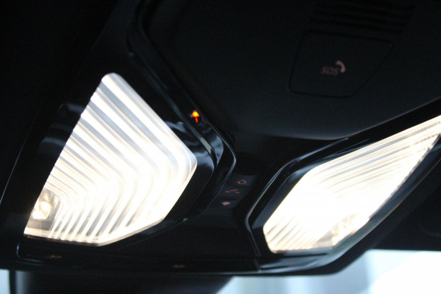 BMW 3-serie 330e 292PK xDRIVE | PANORAMISCH SCHUIF/KANTEL DAK | M-SPORT PRO-PAKKET | M-SPORT REMMEN UITGEVOERD IN DONKERBLAUW MET M LOGO | BMW LIVE COCKPIT PROFESSIONAL | CURVED DISPLAY |DRIVING ASSISTANT INCL. HEAD-UP DISPLAY | PARKING ASSIST INCL. ACHTERUITRIJCAMERA | ADAPTIEVE LED KOPLAMPEN |SHADOW LINE | M-SPORTSTOELEN VOOR | LEDER VERNASCA MET CONTRAST STIKSELS M-SPORT | STOEL VERWARMING | DRAADLOZE APPLE CARPLAY | ELEKTRISCH VERSTELBARE STOELEN MET GEHEUGEN FUNCTIE | HEAD UP DISPLAY | DRAADLOZE TELEFOONLADER | DODEHOEK BEWAKING | COMFORT PACK INCL. ELEKTRISCHE ACHTERKLEP | A