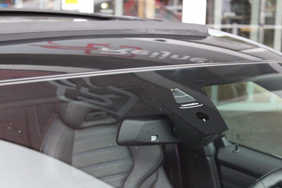 BMW 3-serie 330e 292PK xDRIVE | PANORAMISCH SCHUIF/KANTEL DAK | M-SPORT PRO-PAKKET | M-SPORT REMMEN UITGEVOERD IN DONKERBLAUW MET M LOGO | BMW LIVE COCKPIT PROFESSIONAL | CURVED DISPLAY |DRIVING ASSISTANT INCL. HEAD-UP DISPLAY | PARKING ASSIST INCL. ACHTERUITRIJCAMERA | ADAPTIEVE LED KOPLAMPEN |SHADOW LINE | M-SPORTSTOELEN VOOR | LEDER VERNASCA MET CONTRAST STIKSELS M-SPORT | STOEL VERWARMING | DRAADLOZE APPLE CARPLAY | ELEKTRISCH VERSTELBARE STOELEN MET GEHEUGEN FUNCTIE | HEAD UP DISPLAY | DRAADLOZE TELEFOONLADER | DODEHOEK BEWAKING | COMFORT PACK INCL. ELEKTRISCHE ACHTERKLEP | A