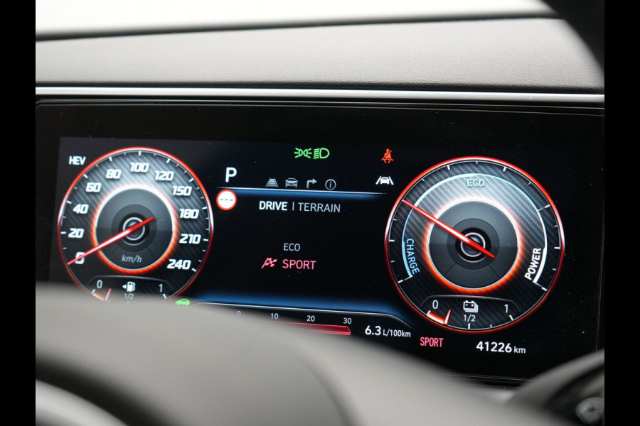 Hyundai Tucson 1.6 T-GDI Premium 4WD 265Pk Plug In Hybrid PHEV | Trekhaak | Sportstoelen Memory & Ventilatie | Adaptive Cruise | Navigatie | Camera | Apple Carplay | DAB | Virtual | L.M. 19" |
