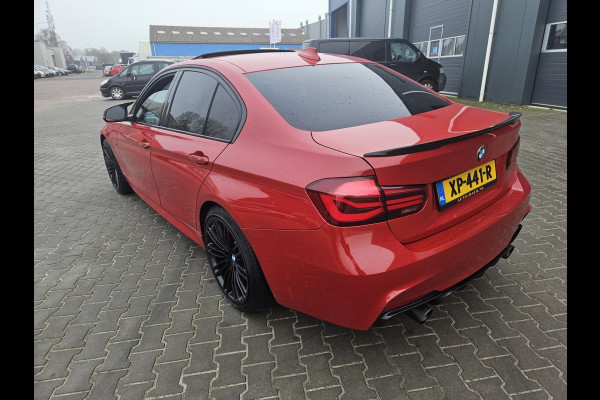 BMW 3 Serie 318i Edition M Sport Shadow High Executive