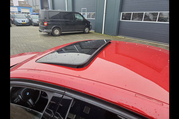 BMW 3 Serie 318i Edition M Sport Shadow High Executive