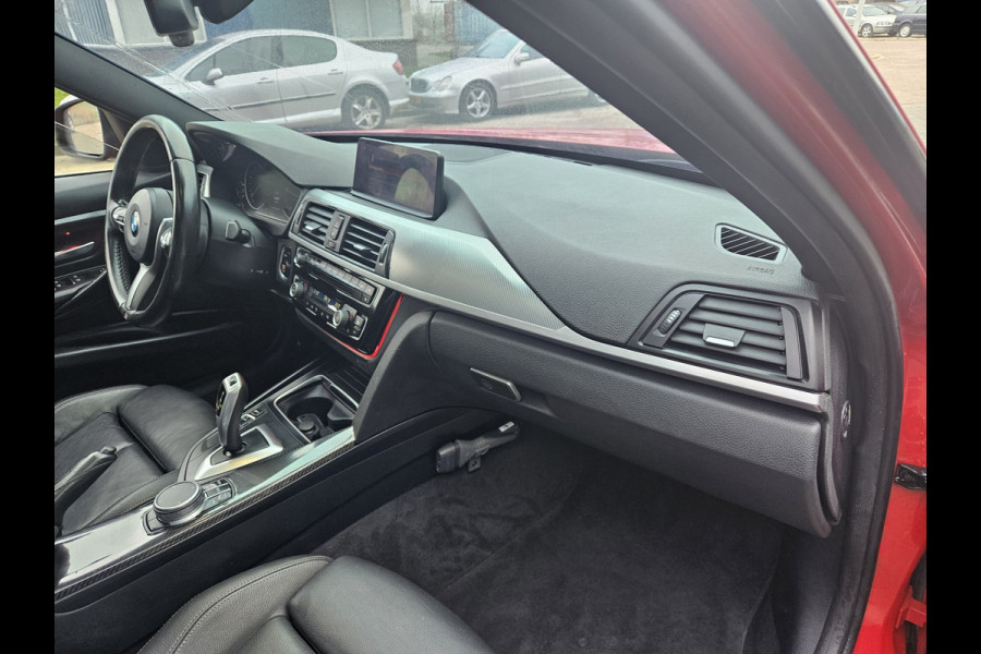 BMW 3 Serie 318i Edition M Sport Shadow High Executive