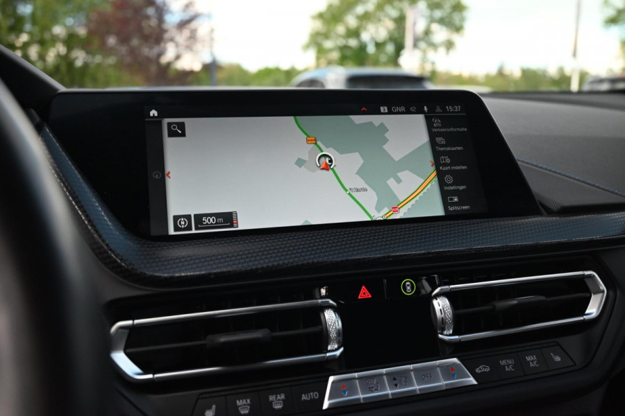 BMW 1-serie M135i xDrive High Executive 306 PK Dealer o.h. Adaptive Head Up Camera Keyless 18''