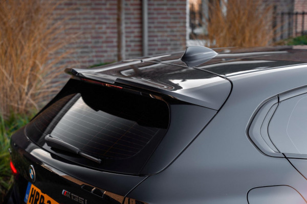 BMW 1-serie M135i xDrive High Executive 306 PK Dealer o.h. Adaptive Head Up Camera Keyless 18''