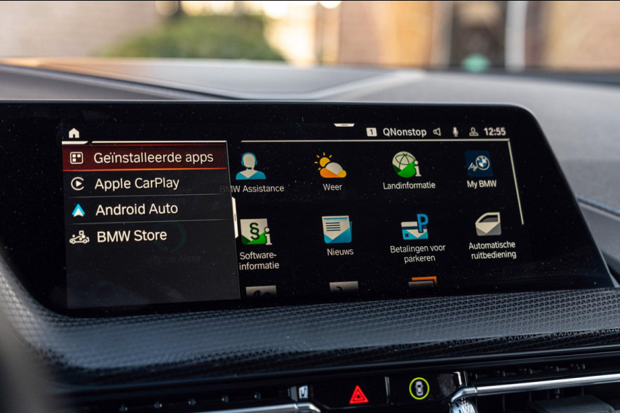 BMW 1-serie M135i xDrive High Executive 306 PK Dealer o.h. Adaptive Head Up Camera Keyless 18''