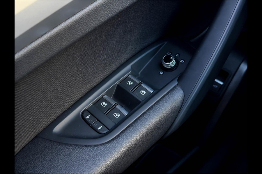 Audi Q5 55 TFSI e quattro | S-line | Trekhaak | Luchtvering | Eerste eigenaar | Dealer onderhouden | Carplay | 367 pk