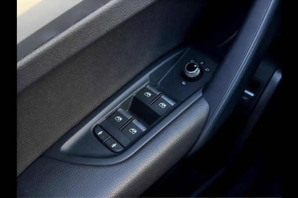 Audi Q5 55 TFSI e quattro | S-line | Trekhaak | Luchtvering | Eerste eigenaar | Dealer onderhouden | Carplay | 367 pk