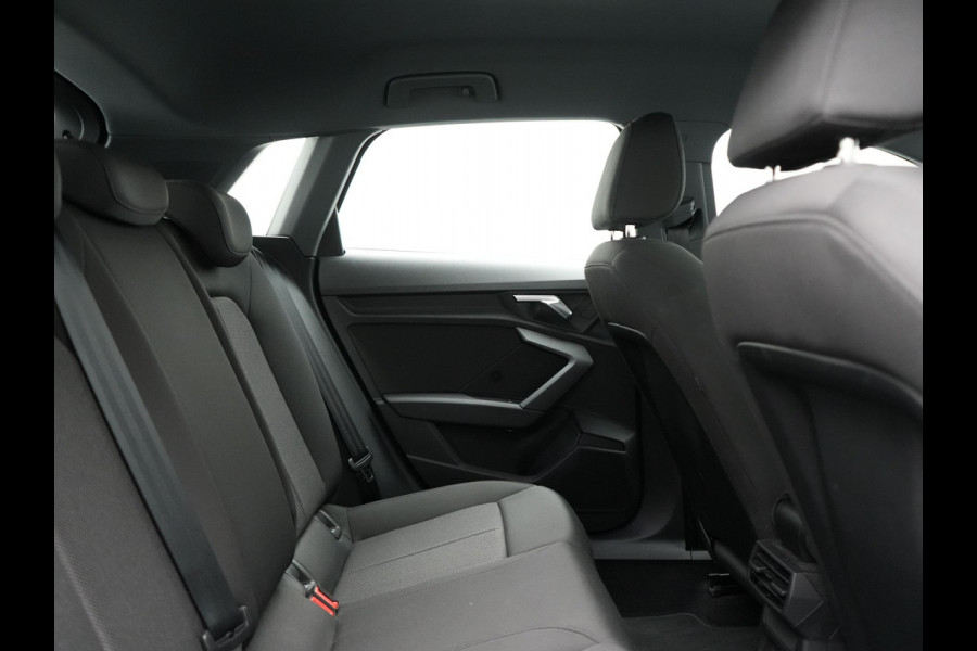 Audi A3 Sportback 40 TFSI e Advanced edition Plug In Hybrid 204pk PHEV | Apple Carplay | Keyless | Sporstoelen Verwarmd | Virtual | Cruise Control | DAB |