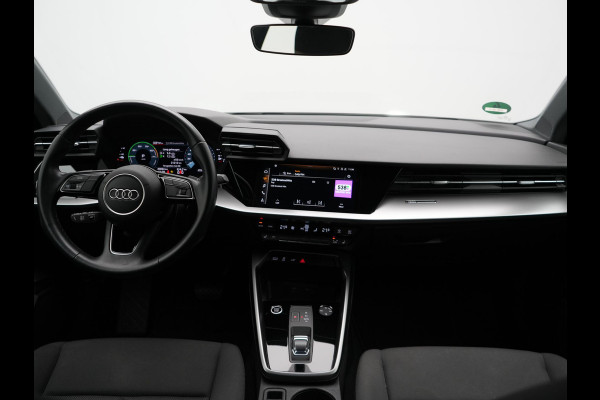 Audi A3 Sportback 40 TFSI e Advanced edition Plug In Hybrid 204pk PHEV | Apple Carplay | Keyless | Sporstoelen Verwarmd | Virtual | Cruise Control | DAB |