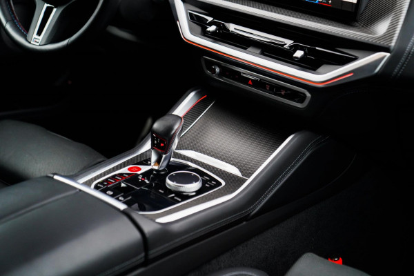 BMW XM PHEV 30 kWh | 687 PK | Iconic Glow | Skylounge | Massage | 360 Cam | Drive assistant | Stuurwielverwarming | Sportuitlaat |