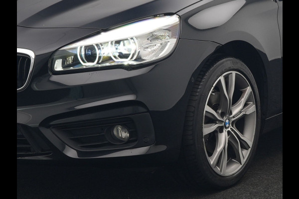BMW 2 Serie Active Tourer 218i High Executive 136pk Dealer O.H. | Panodak | Voorstoelen Verwarmd | Keyless | LED Koplampen | Cruise Control | Navigatie |