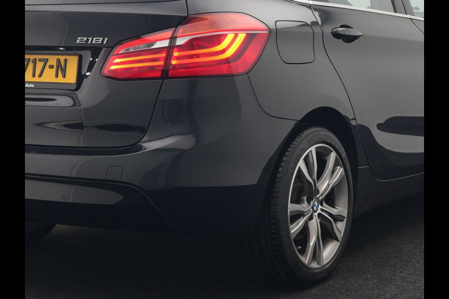 BMW 2 Serie Active Tourer 218i High Executive 136pk Dealer O.H. | Panodak | Voorstoelen Verwarmd | Keyless | LED Koplampen | Cruise Control | Navigatie |
