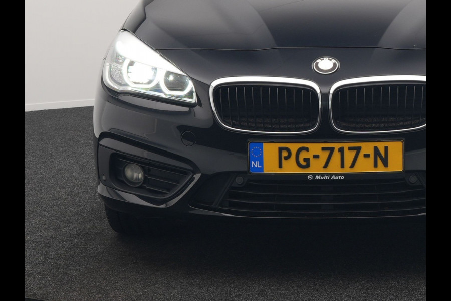 BMW 2 Serie Active Tourer 218i High Executive 136pk Dealer O.H. | Panodak | Voorstoelen Verwarmd | Keyless | LED Koplampen | Cruise Control | Navigatie |